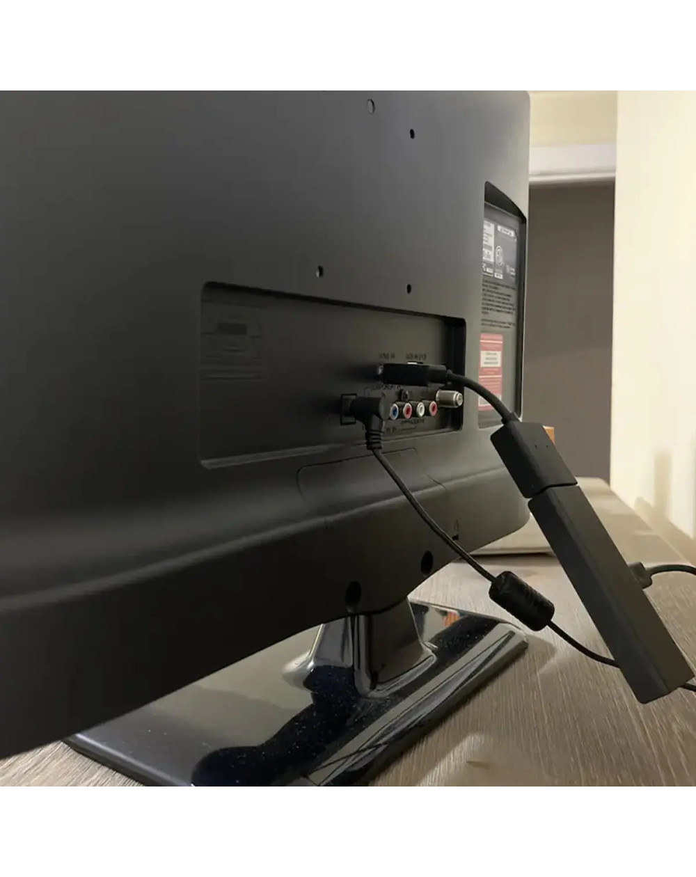 Amazon Fire Tv Stick Hd Streaming Media Player 8gb Color Negro Con Adaptador 110/220 Volts De Voz