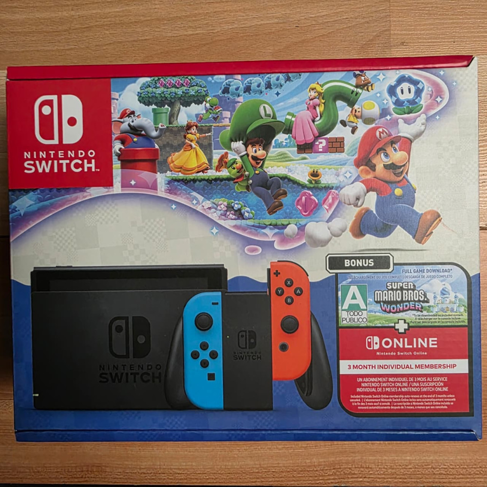 Consola Nintendo Switch Super Mario Bros. Wonder + 3 meses Switch Online